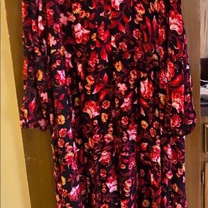 NEW WOMENS PLUS DRESS 14W